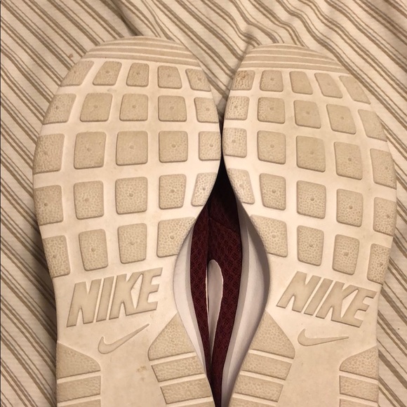 Nike shoes - Picture 2 of 5